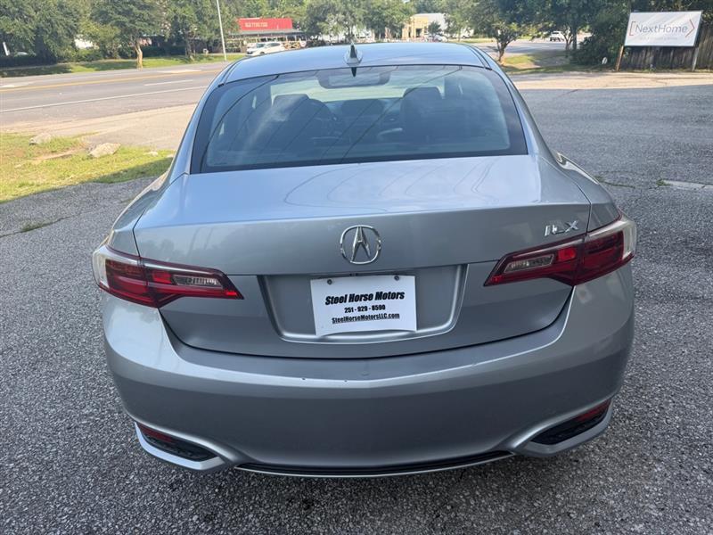 Acura ILX 8-Spd AT 2017