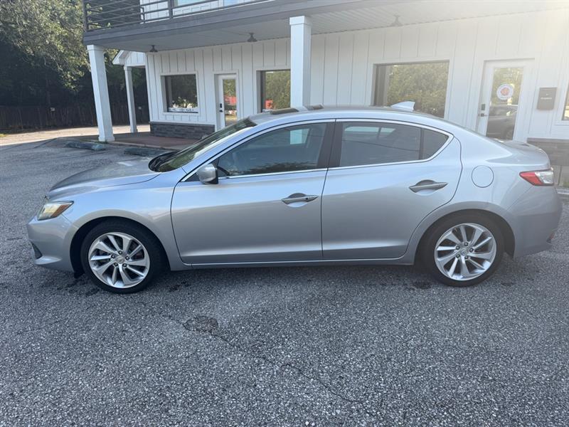 Acura ILX 8-Spd AT 2017