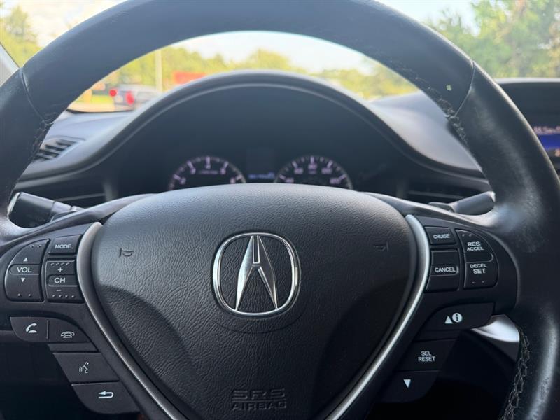 Acura ILX 8-Spd AT 2017