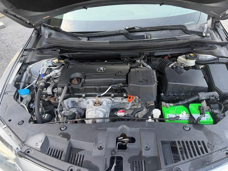 Acura ILX 8-Spd AT 2017