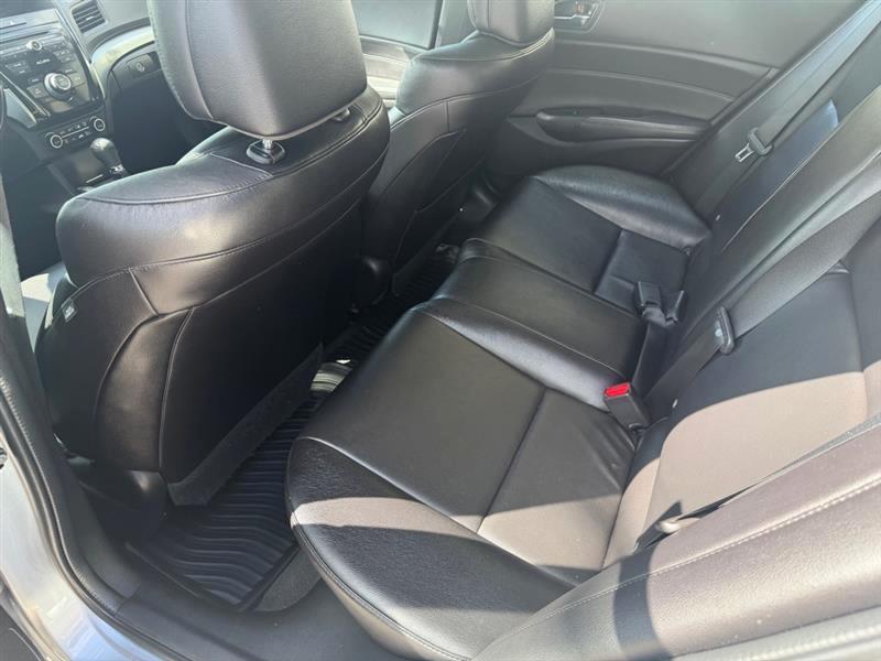 2017 Acura ILX Base - Photo 13
