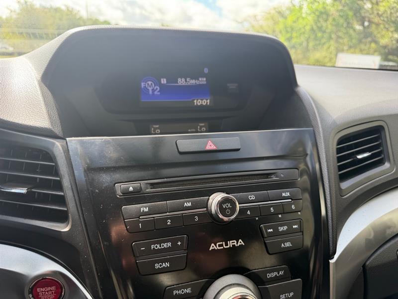 2017 Acura ILX Base - Photo 18