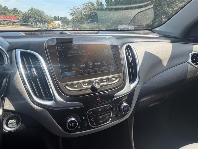 2018 Chevrolet Equinox LT - Photo 17