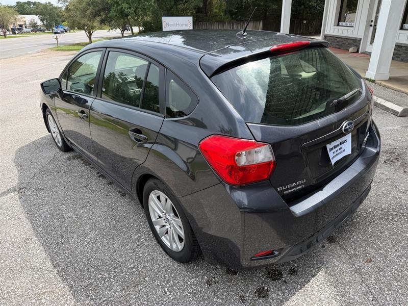 Subaru Impreza 2.0i Premium PZEV 5-Door 2015