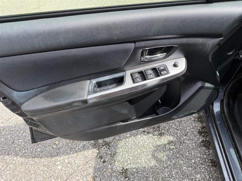 Subaru Impreza 2.0i Premium PZEV 5-Door 2015