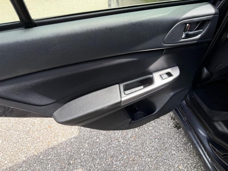 Subaru Impreza 2.0i Premium PZEV 5-Door 2015