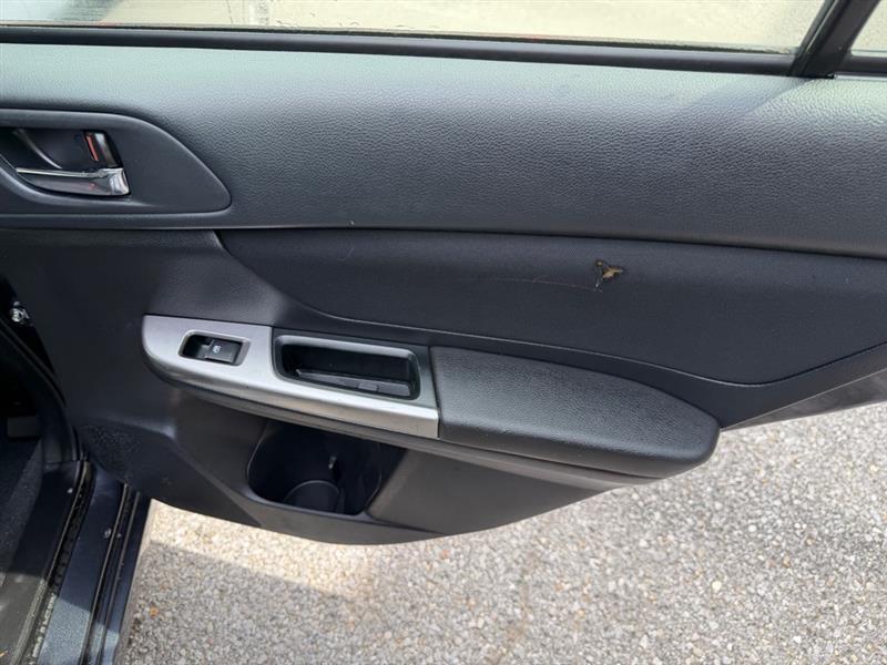 Subaru Impreza 2.0i Premium PZEV 5-Door 2015