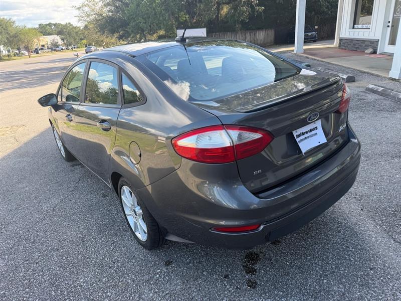 Ford Fiesta SE Sedan 2016