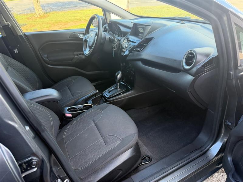 Ford Fiesta SE Sedan 2016