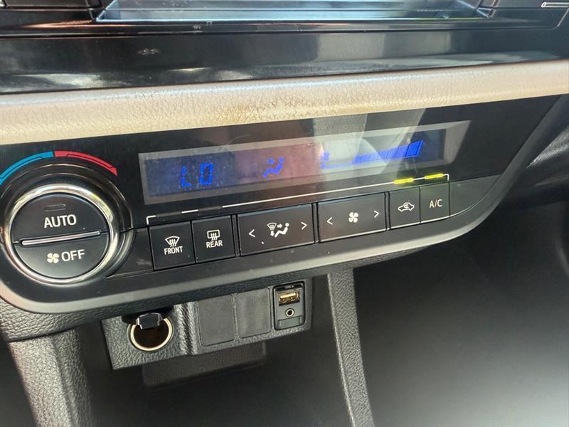 Toyota Corolla LE CVT 2015