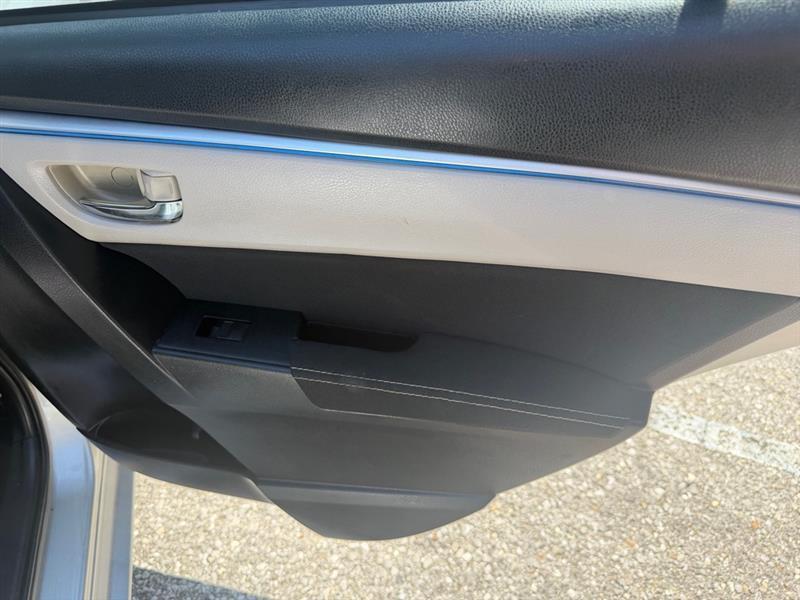 Toyota Corolla LE CVT 2015
