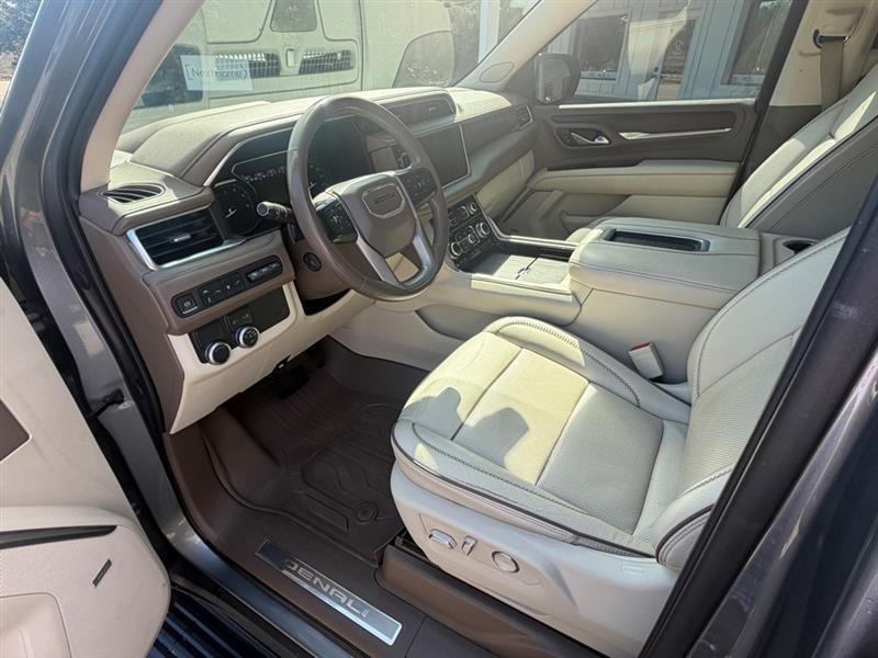 GMC Yukon Denali 2WD 2021