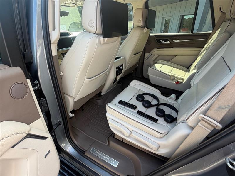 GMC Yukon Denali 2WD 2021