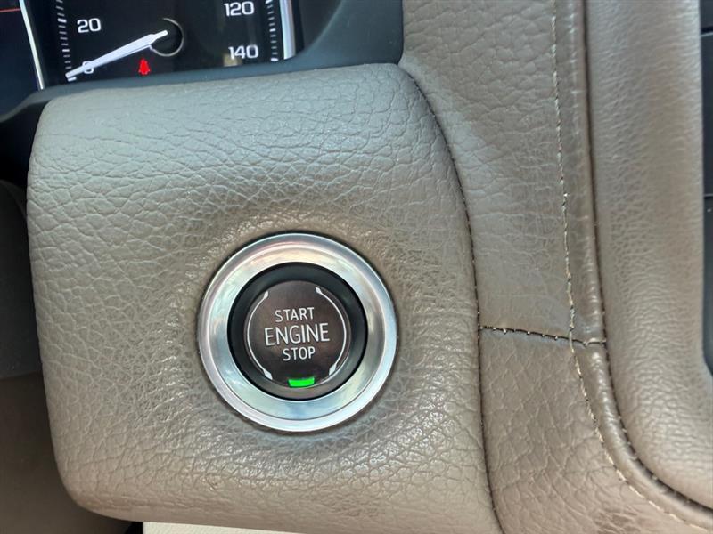 GMC Yukon Denali 2WD 2021