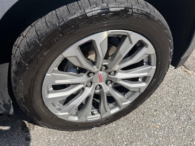 GMC Yukon Denali 2WD 2021