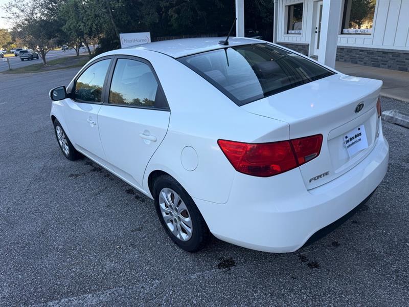 Kia Forte EX 2011