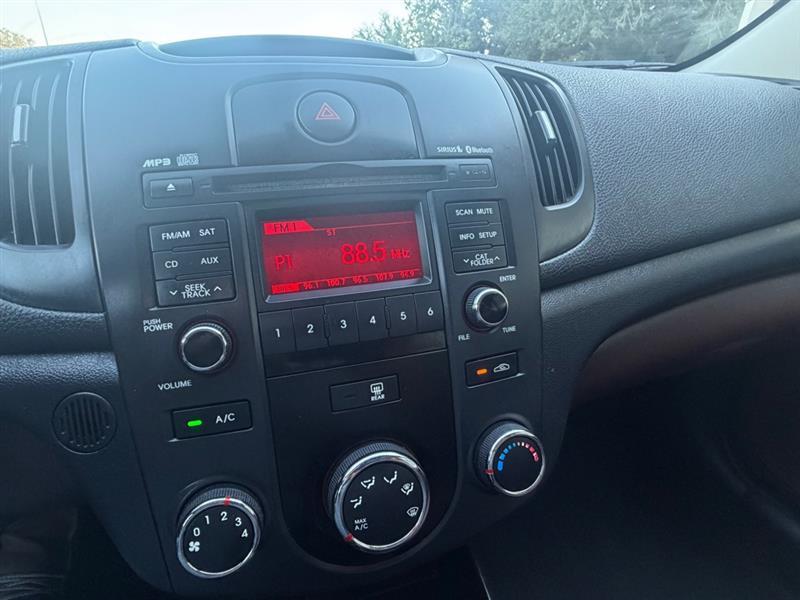 Kia Forte EX 2011