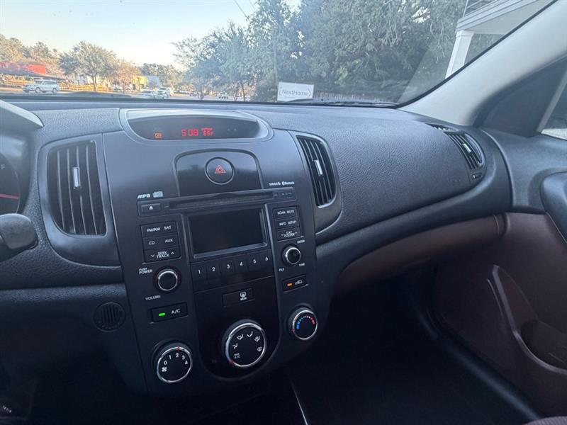 Kia Forte EX 2011