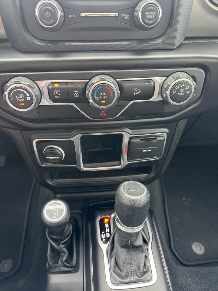 2020 Jeep Wrangler Sport - Photo 14