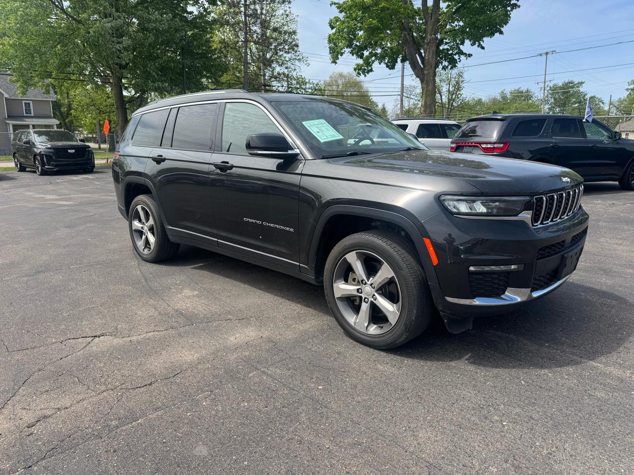 2022 Jeep Grand Cherokee L Limited's photo