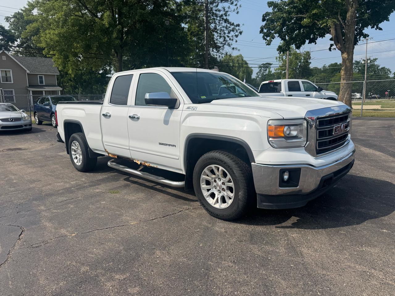 2015 GMC Sierra 1500 4WD Double Cab 143.5" SLE