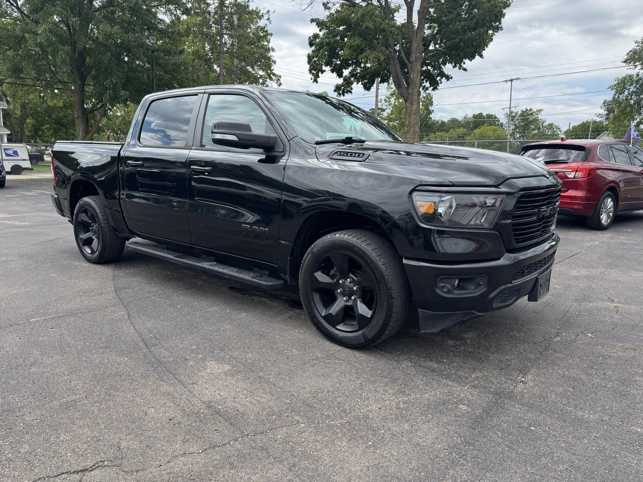 2019 RAM 1500 Big Horn Crew Cab SWB 4WD