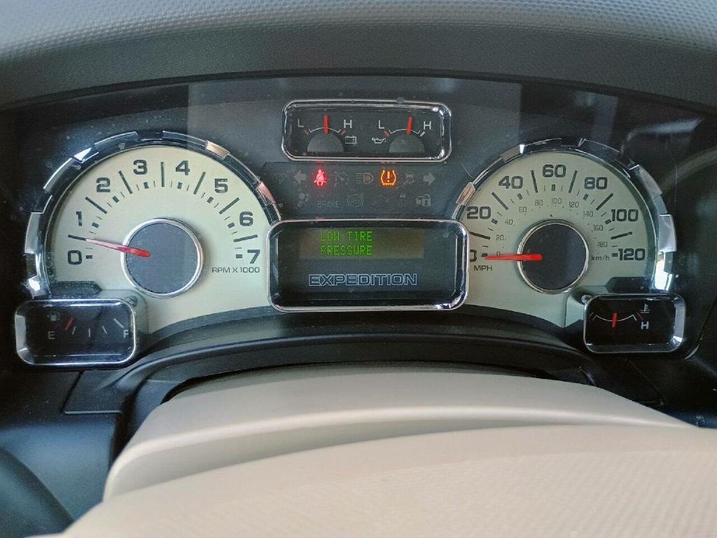 Ford Expedition King Ranch 2WD 2012