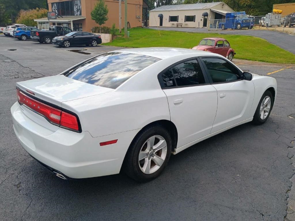 Dodge Charger SE 2014