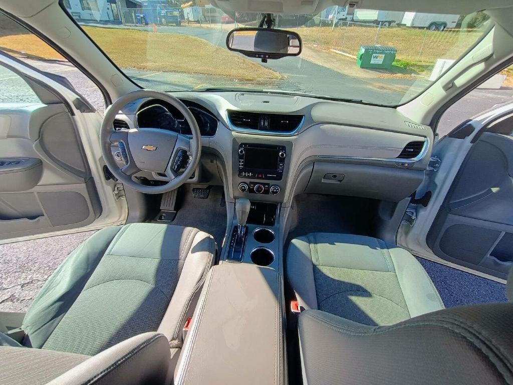 Chevrolet Traverse LS FWD w/PDC 2014