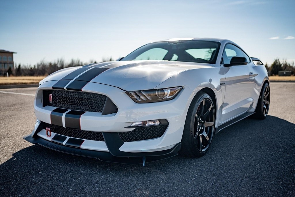 2019 Ford Shelby GT350 Base