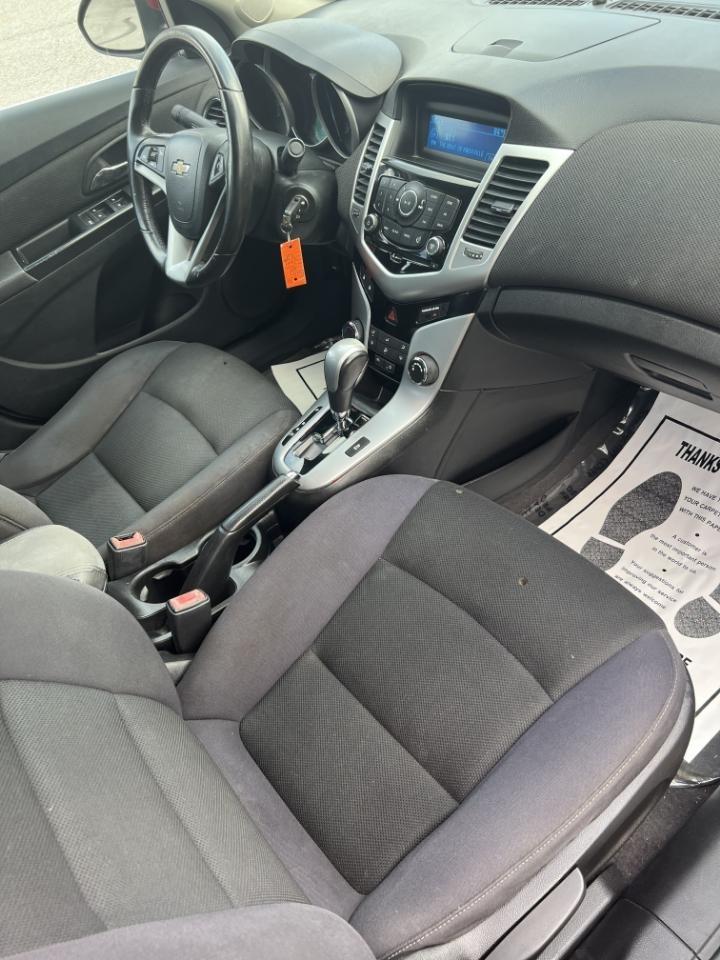 Chevrolet Cruze 1LT 2012