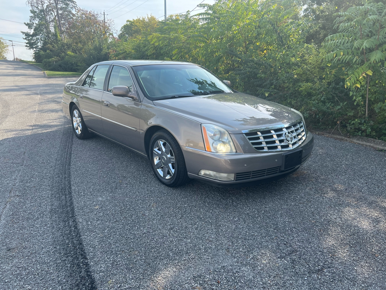 Cadillac DTS Sedan 2006