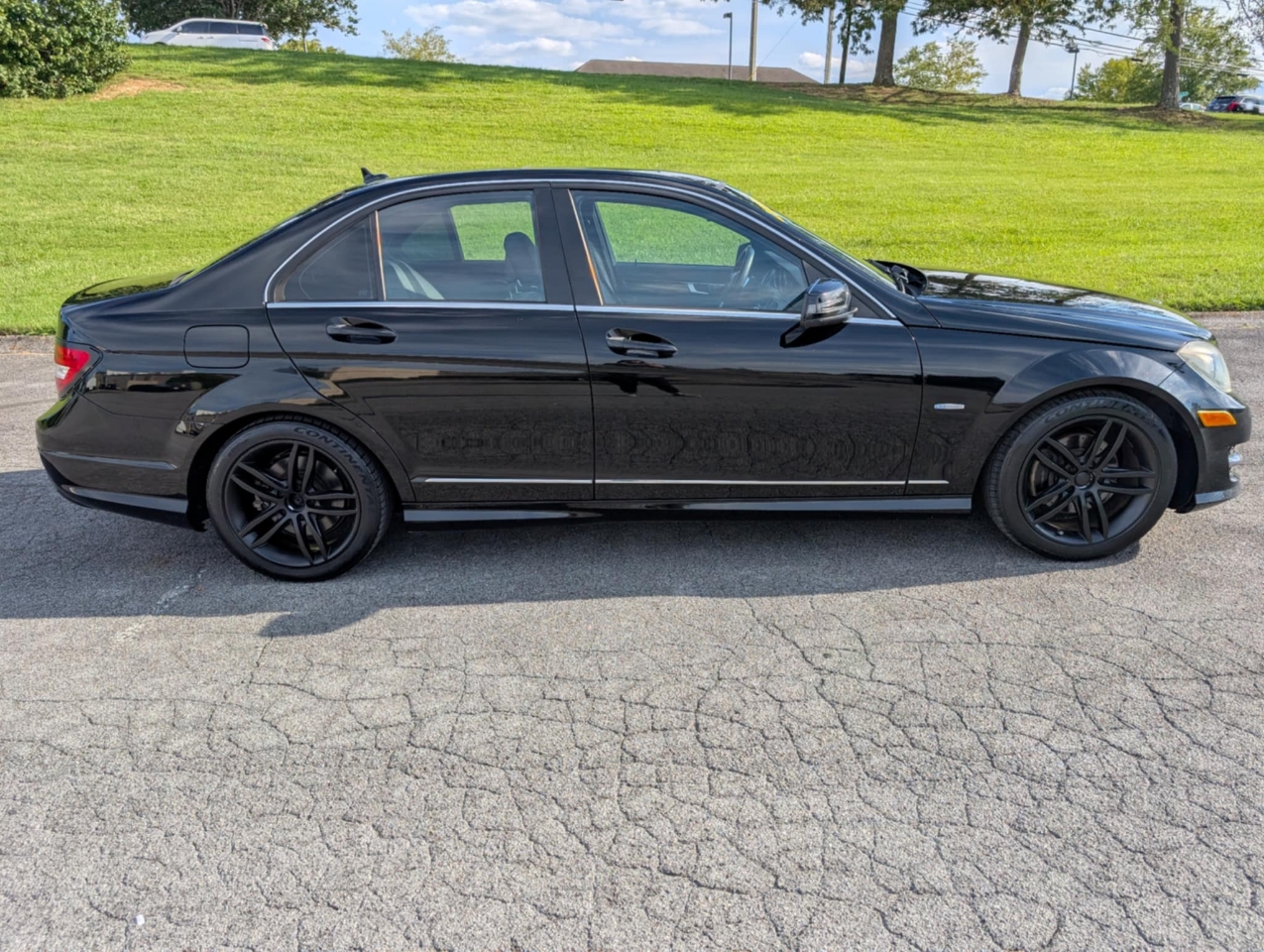 Mercedes-Benz C-Class C250 Luxury Sedan 2012