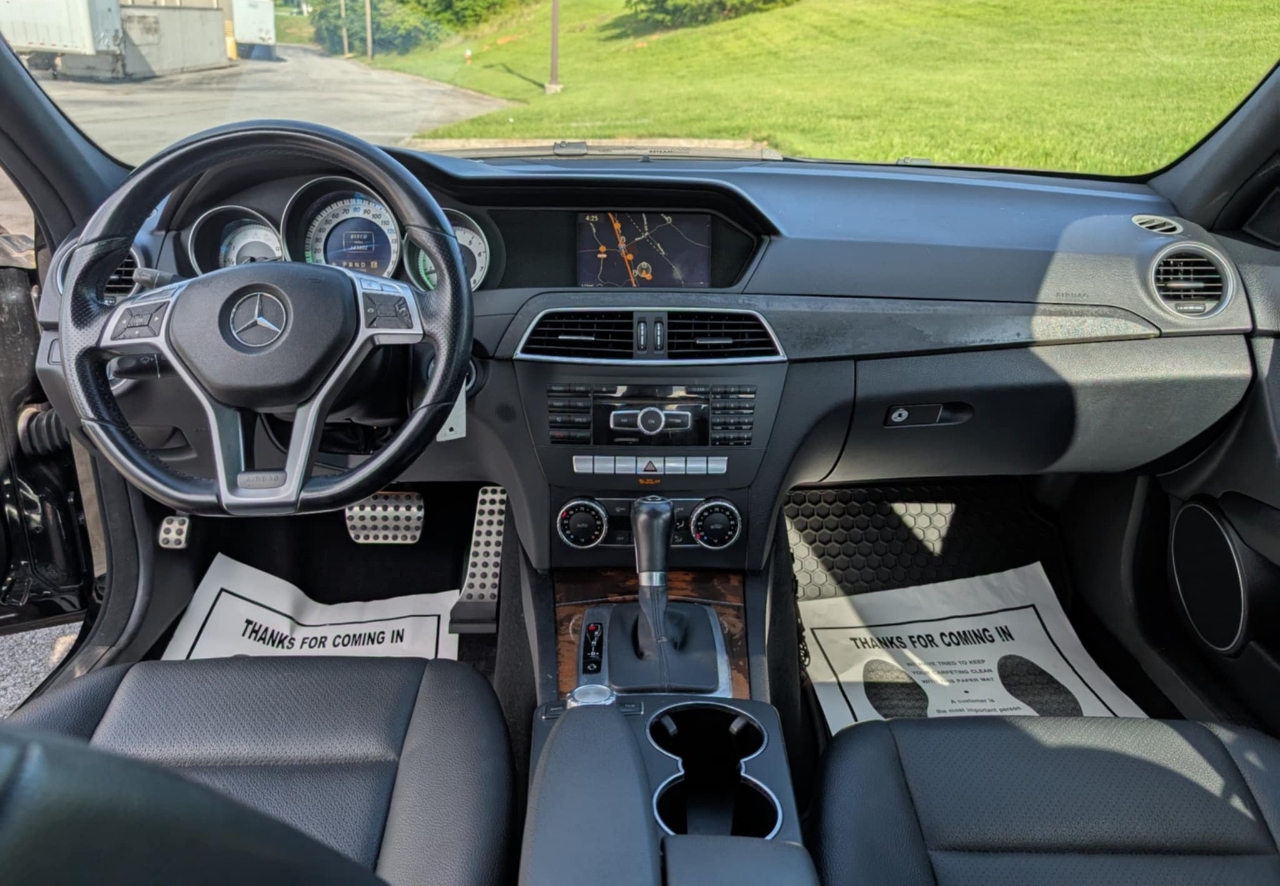 Mercedes-Benz C-Class C250 Luxury Sedan 2012