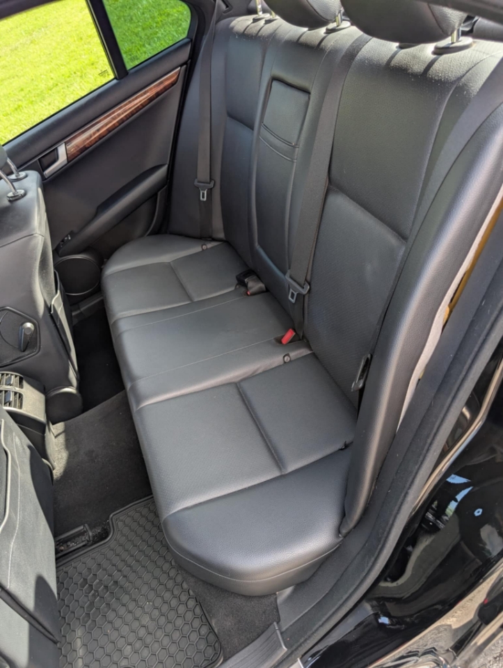 Mercedes-Benz C-Class C250 Luxury Sedan 2012