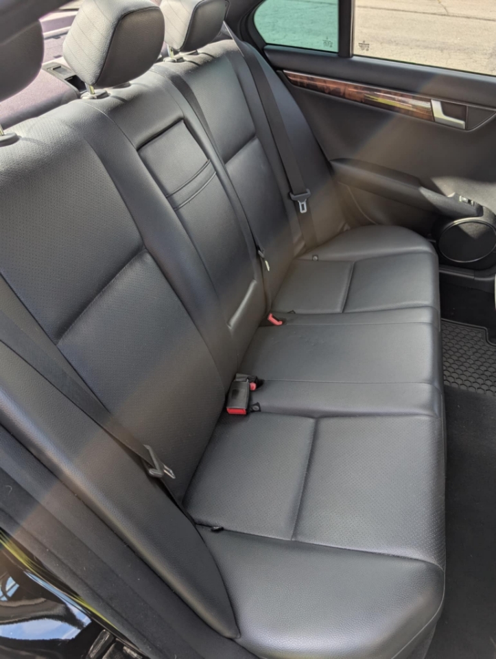 Mercedes-Benz C-Class C250 Luxury Sedan 2012