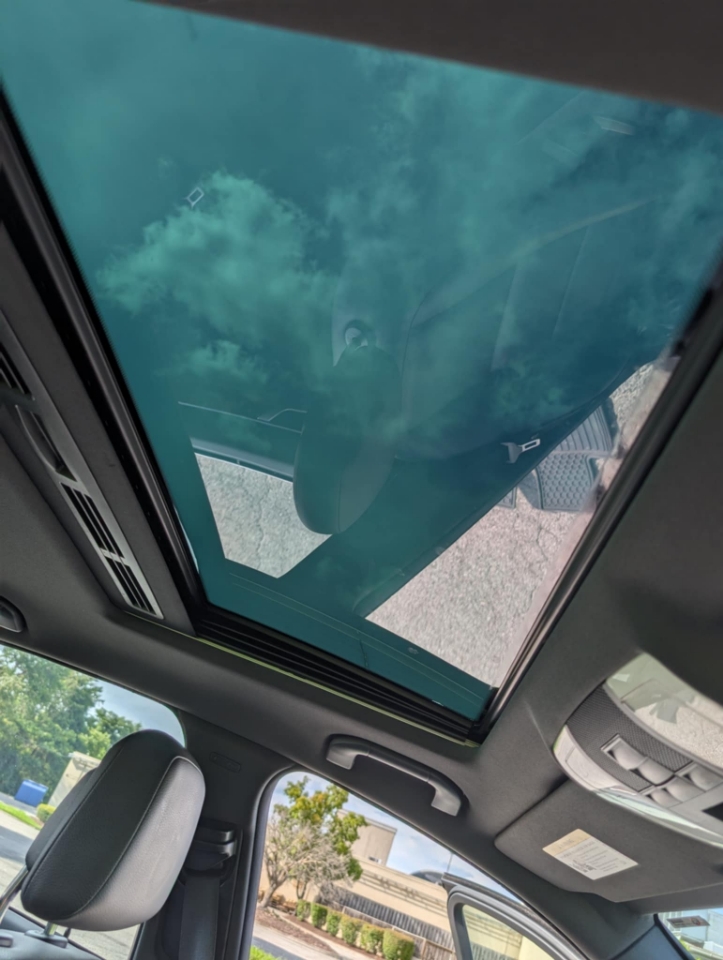 Mercedes-Benz C-Class C250 Luxury Sedan 2012