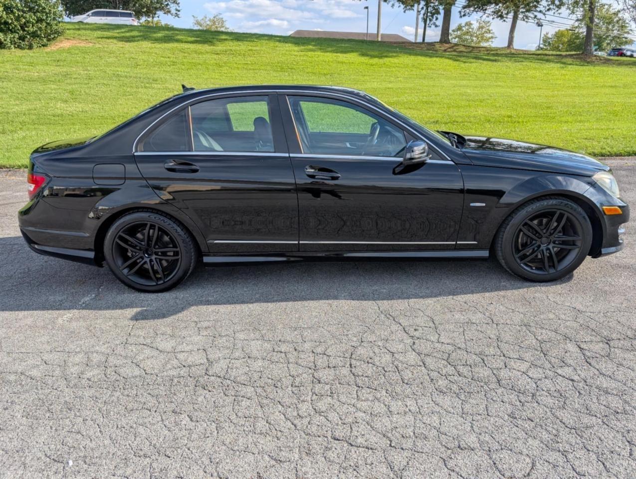 Mercedes-Benz C-Class C250 Luxury Sedan 2012