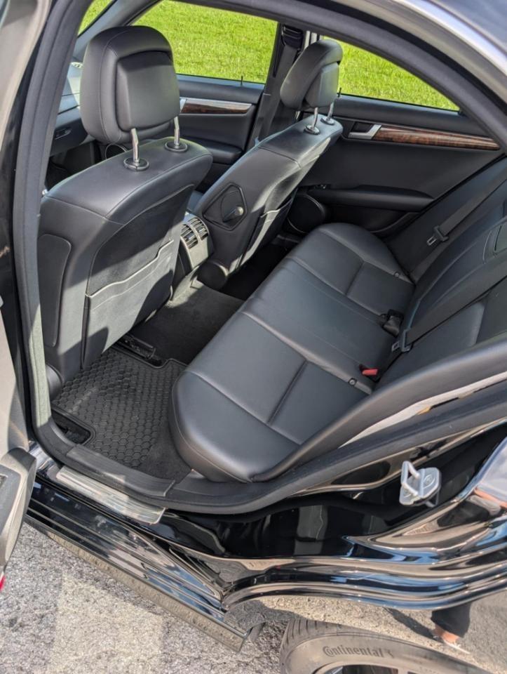 Mercedes-Benz C-Class C250 Luxury Sedan 2012