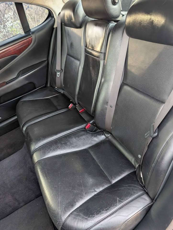 Lexus LS 460 L Luxury Sedan AWD 2009