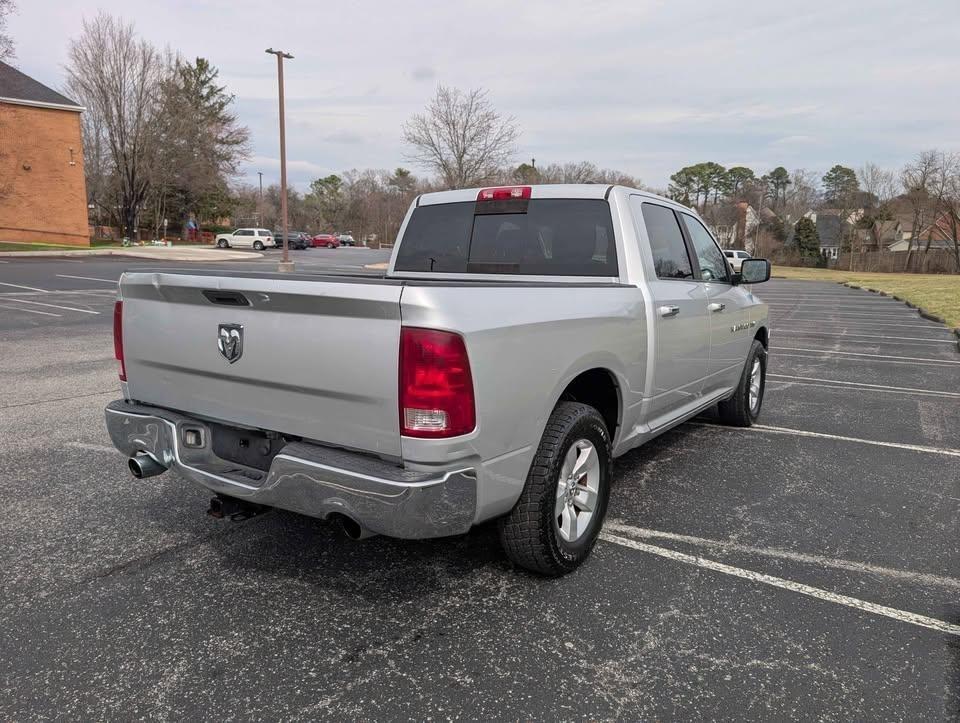 RAM 1500 SLT Crew Cab 2WD 2012