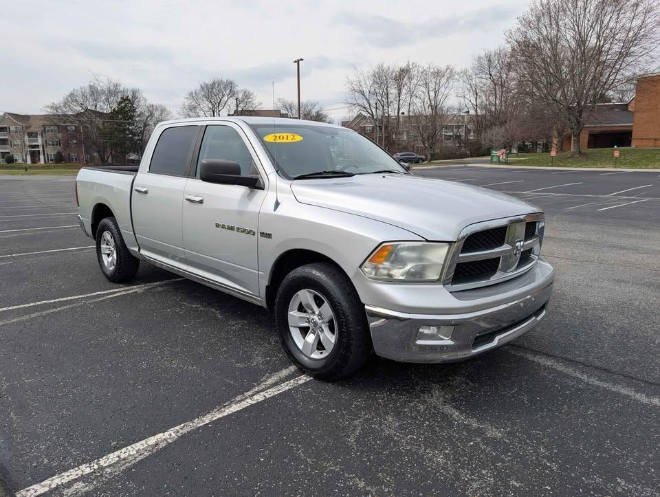 RAM 1500 SLT Crew Cab 2WD 2012