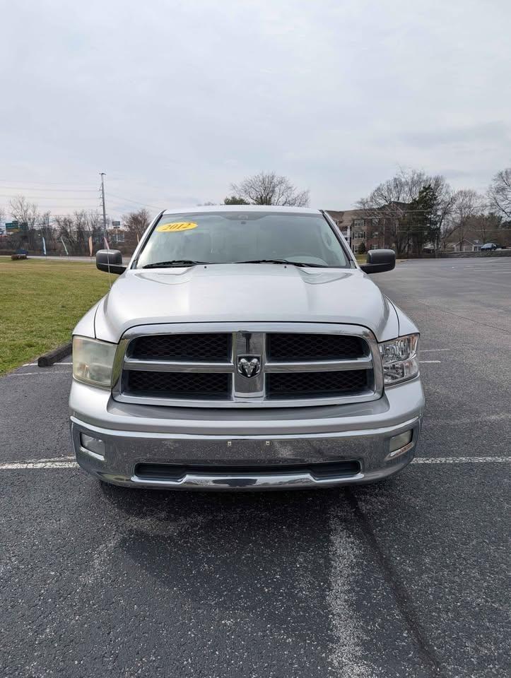 RAM 1500 SLT Crew Cab 2WD 2012