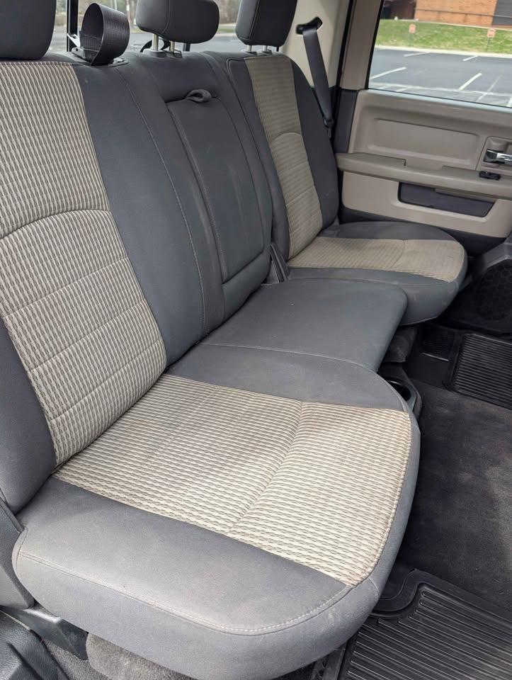 RAM 1500 SLT Crew Cab 2WD 2012