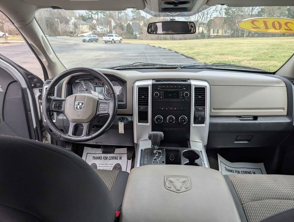 RAM 1500 SLT Crew Cab 2WD 2012