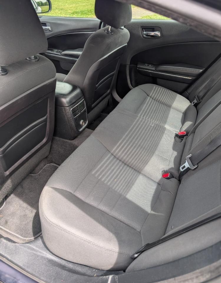 Dodge Charger SE 2012
