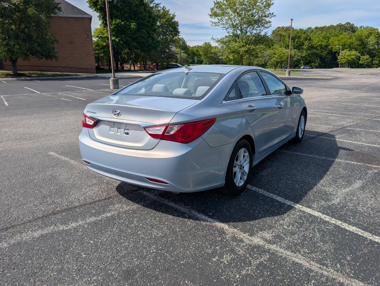Hyundai Sonata GLS Auto 2011