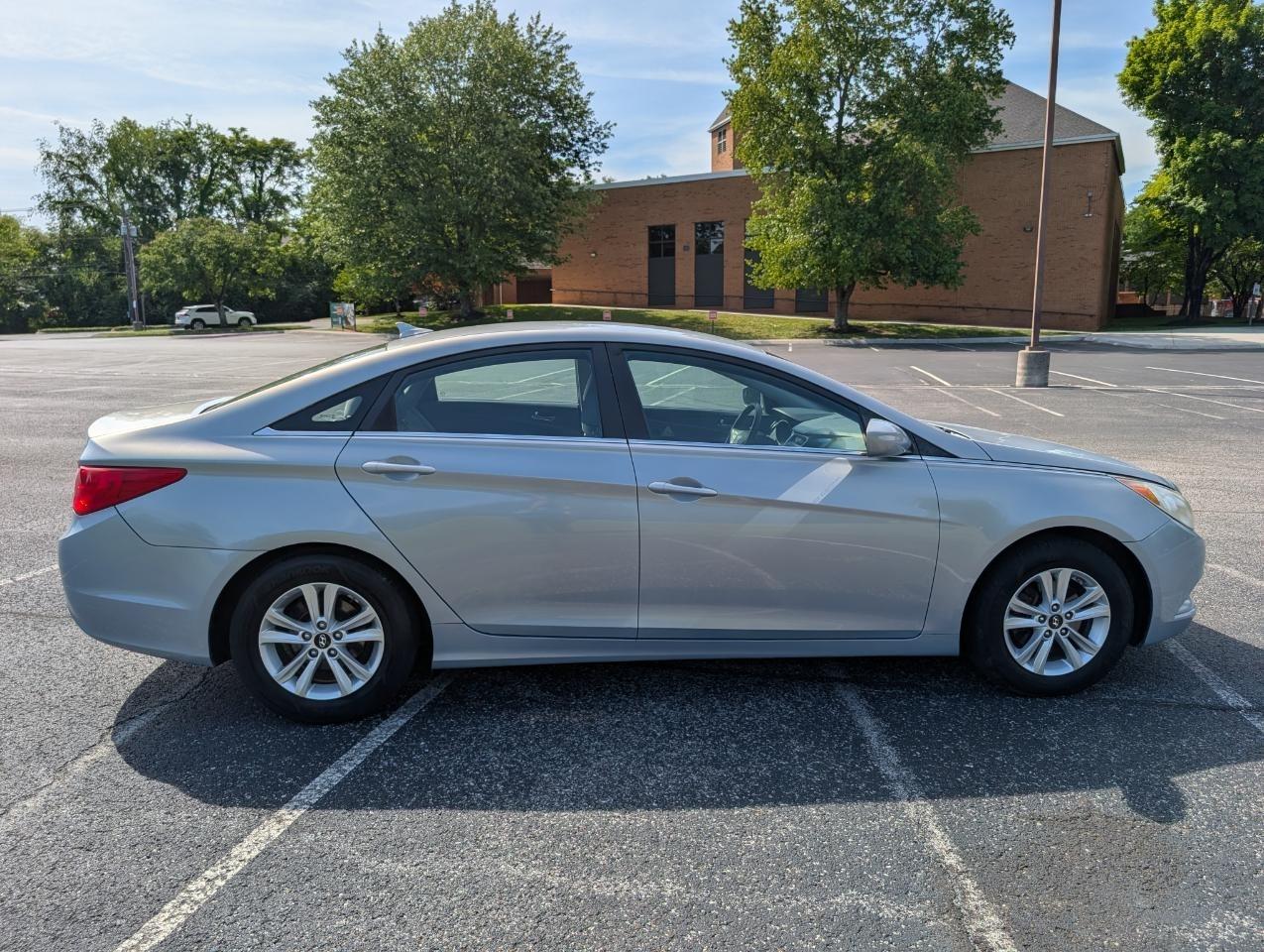 Hyundai Sonata GLS Auto 2011