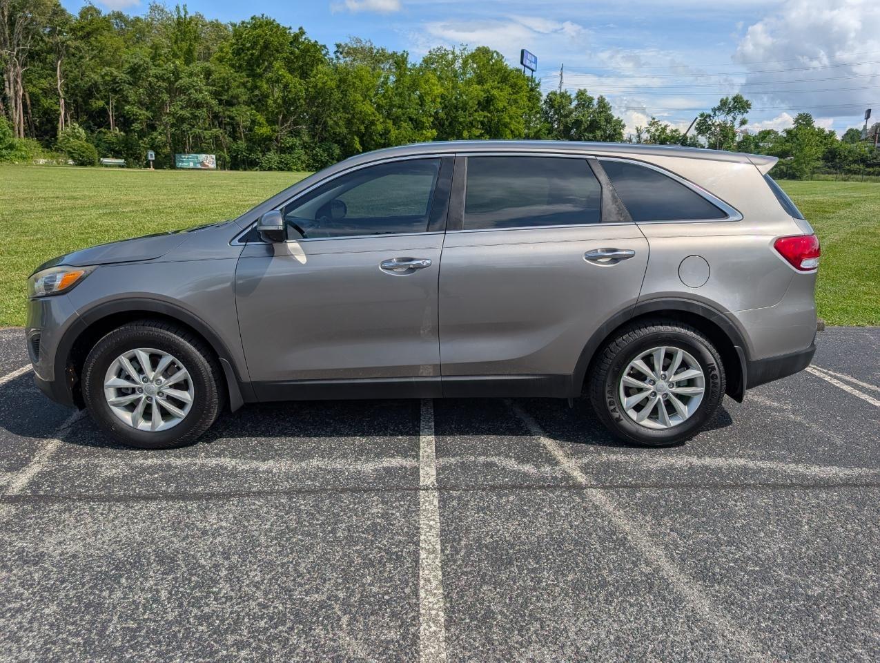 Kia Sorento L 2WD 2017