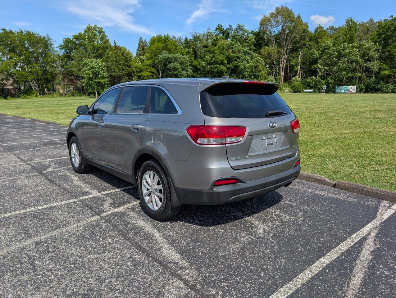 Kia Sorento L 2WD 2017